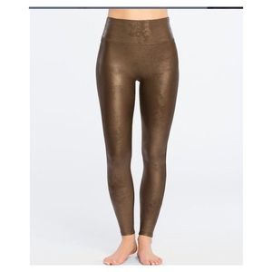 SPANX BROWN FAYX LEATHER ANKLE LENGTH LEGGINGS